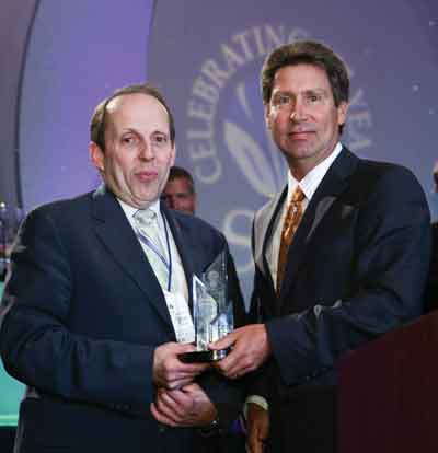 Miller Receives Paul Ecke, Jr. Award
