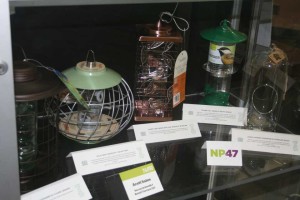 Arett Sales Birdfeeders