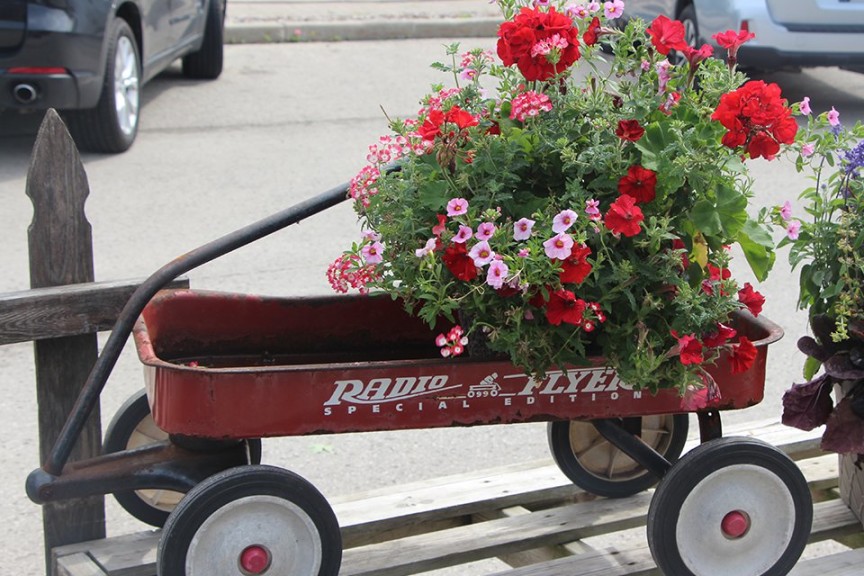 Great Use Of An Old Wagon