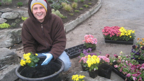 American Floral Endowment Awards Scholarships To 17 Floriculture And Horticulture Students