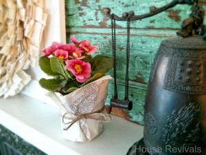 This is a simple craft idea that shows customers how to dress up a plain black nursery pot.