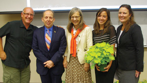 University Of Florida Horticulture Professor Attracts New Students By Giving Them Plants He Has Bred