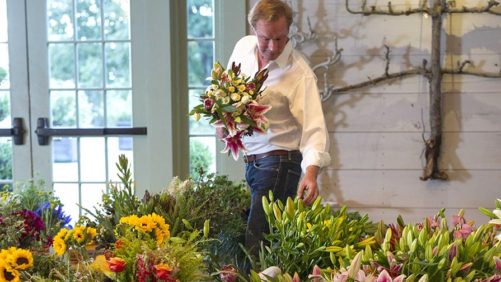 Wanna Give Cut Flowers a Go? Here’s What You Need to Know