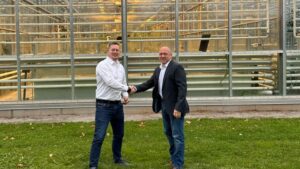 Greenhouse Technology Innovators AdeptAg, Hoogendoorn Set to Collaborate