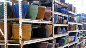 How Does Pot Height Affect Water Holding Capacity?