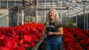 Celebrating Nicki Graf’s 37-Year Floriculture Career at Rutgers University